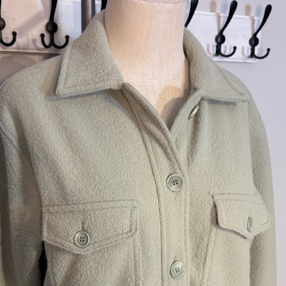 Rachel & Zoe Sage Utility shacket size small - Picture 2 of 7